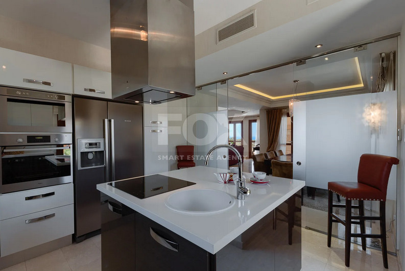 Luxury five Bedroom Mediterranean Sea View Villa with Infinity Pool and Jacuzzi, in Aphrodite HIlls for sale