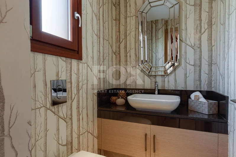 Luxury five Bedroom Mediterranean Sea View Villa with Infinity Pool and Jacuzzi, in Aphrodite HIlls for sale