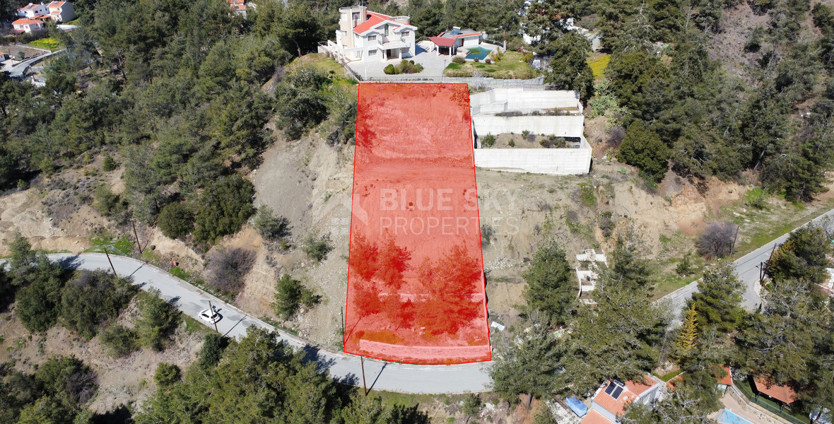 Prime Hillside Plot for Sale in Moniatis: 1,050 m² with Panoramic Views, Ideal for Luxury Villa