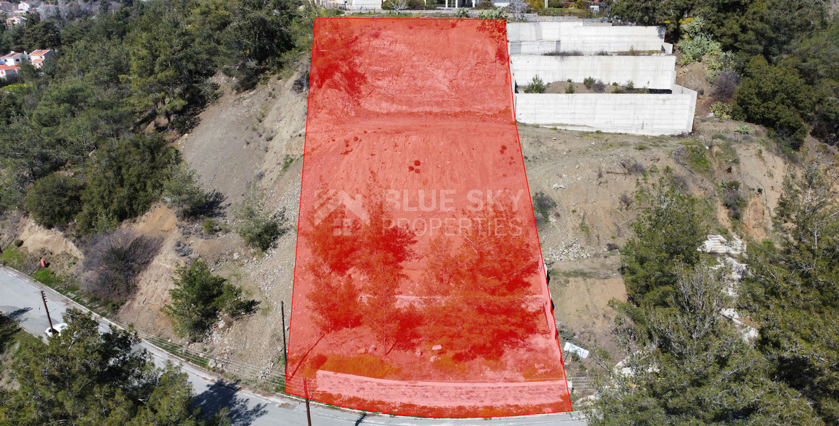 Prime Hillside Plot for Sale in Moniatis: 1,050 m² with Panoramic Views, Ideal for Luxury Villa