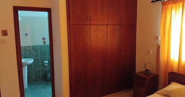 For Rent Fully Furnished three bedroom House with Pool in Sea Caves