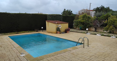 For Rent Fully Furnished three bedroom House with Pool in Sea Caves
