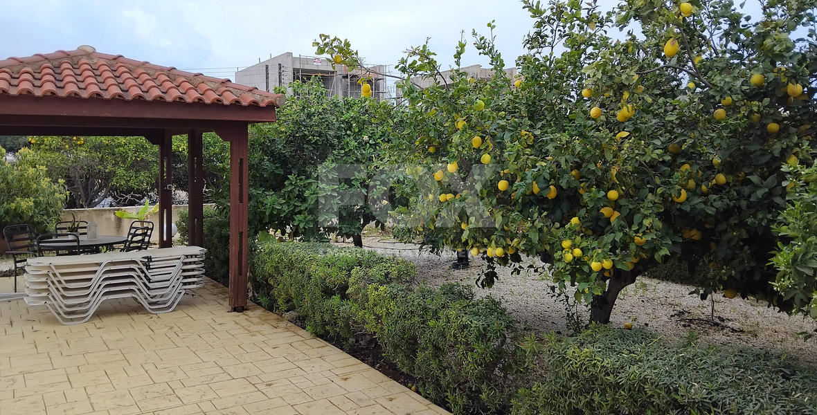 For Rent Fully Furnished three bedroom House with Pool in Sea Caves