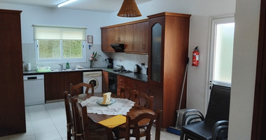 For Rent Fully Furnished three bedroom House with Pool in Sea Caves