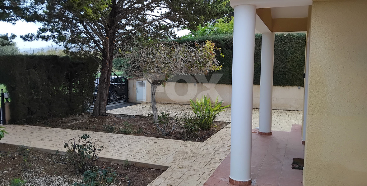 For Rent Fully Furnished three bedroom House with Pool in Sea Caves