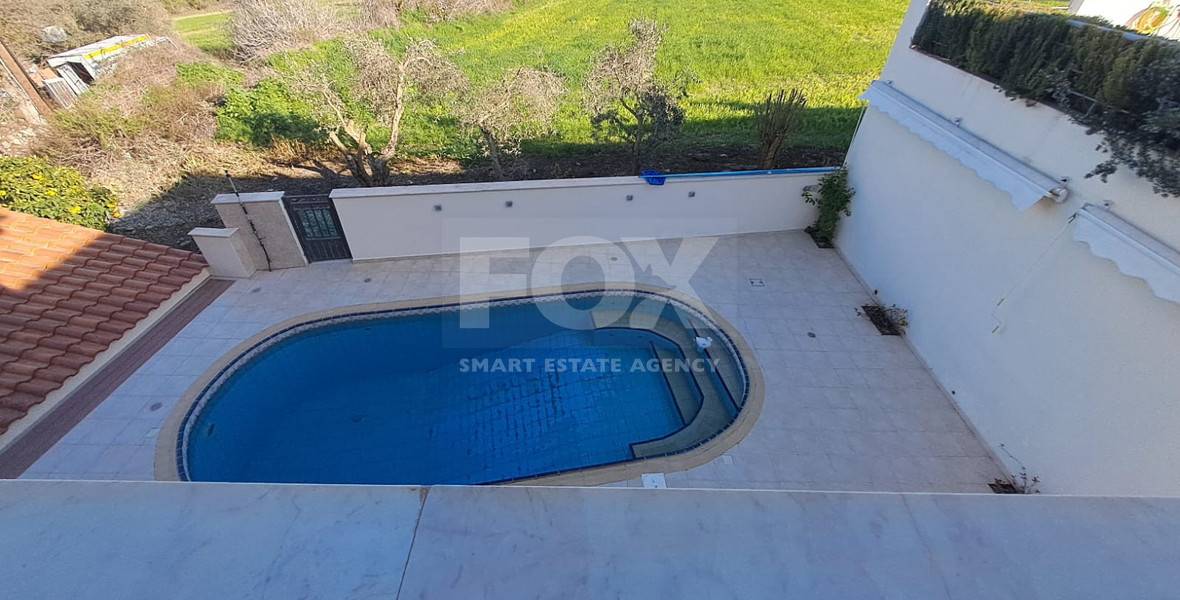 Detached Four Bedroom Villa with Private Pool in Tsada For Rent