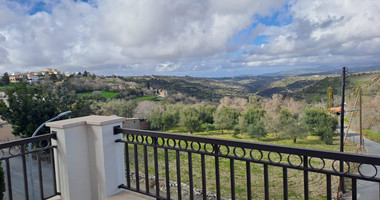 Detached Four Bedroom Villa with Private Pool in Tsada For Rent