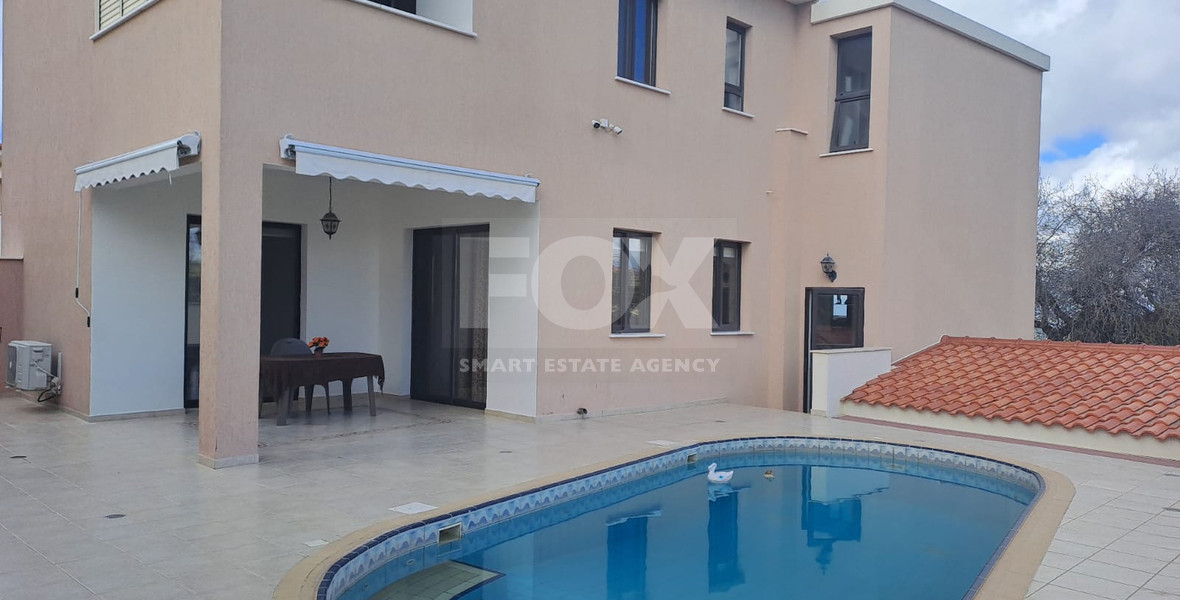 Detached Four Bedroom Villa with Private Pool in Tsada For Rent