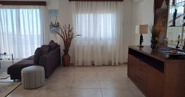 Detached Four Bedroom Villa with Private Pool in Tsada For Rent