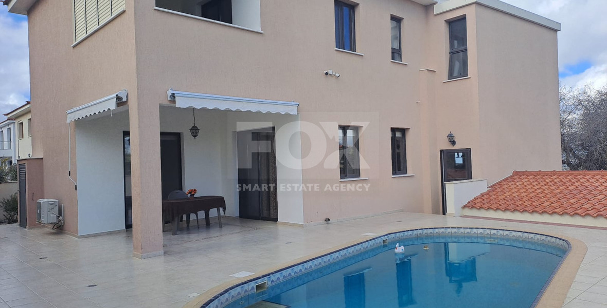 Detached Four Bedroom Villa with Private Pool in Tsada For Rent