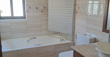 Detached Four Bedroom Villa with Private Pool in Tsada For Rent