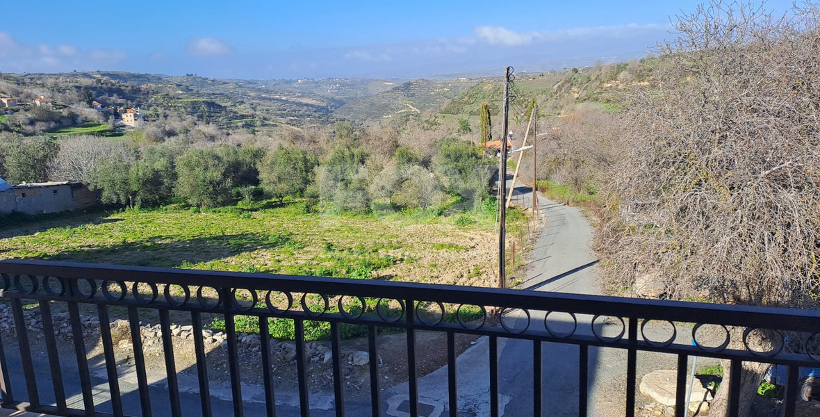 Detached Four Bedroom Villa with Private Pool in Tsada For Rent