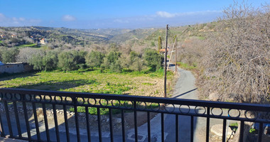 Detached Four Bedroom Villa with Private Pool in Tsada For Rent