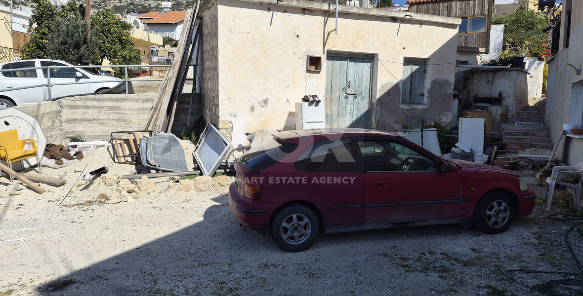 Charming Three Bedroom House in Peyia for Sale