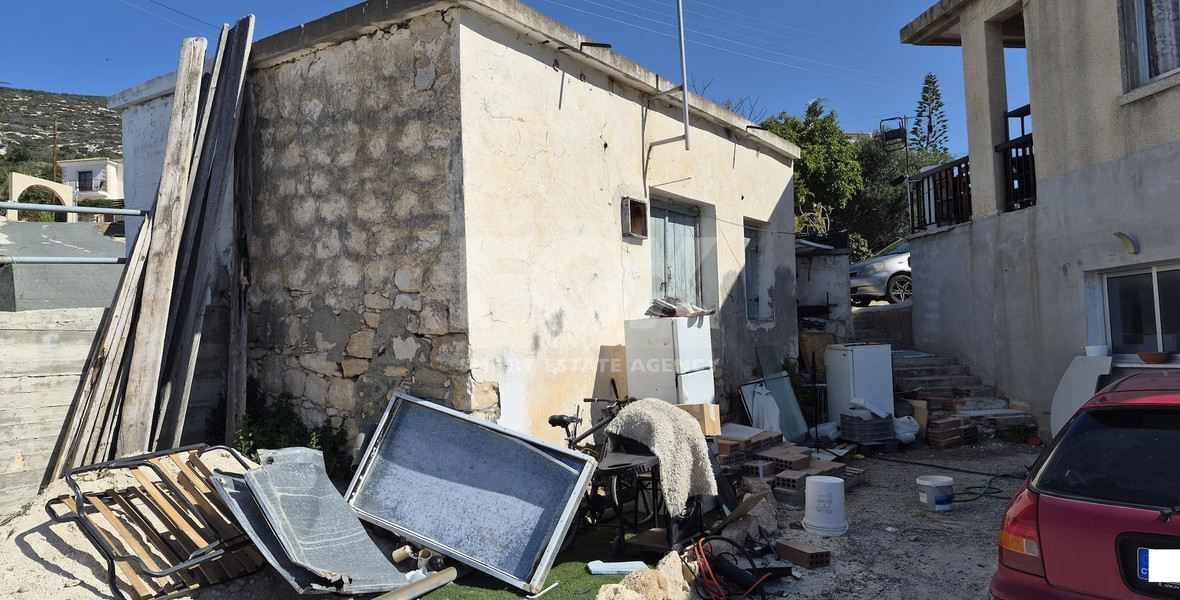 Charming Three Bedroom House in Peyia for Sale