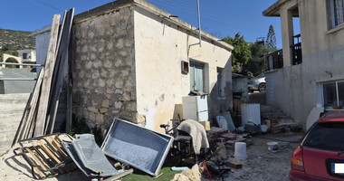 Charming Three Bedroom House in Peyia for Sale