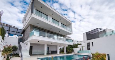 Resale three Bedroom Sea View Villas in Chloraka, Paphos – Completed & No VAT