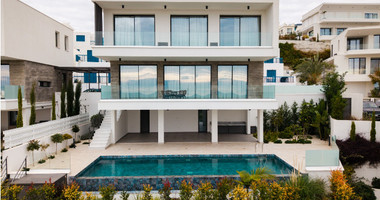 Resale three Bedroom Sea View Villas in Chloraka, Paphos – Completed & No VAT