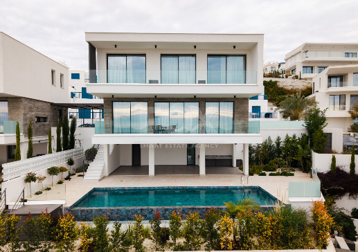 Resale three Bedroom Sea View Villas in Chloraka, Paphos – Completed & No VAT