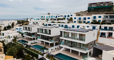 Resale three Bedroom Sea View Villas in Chloraka, Paphos – Completed & No VAT