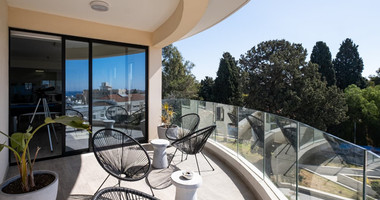 Modern Two-Floor Office for Rent – Central Paphos