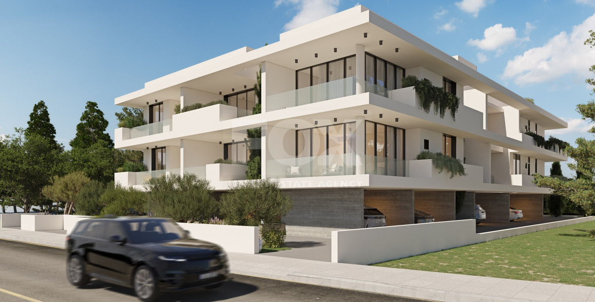 Long-Term Rental for a two bedrooms Apartment in Kato Paphos –  with & Rooftop Pool