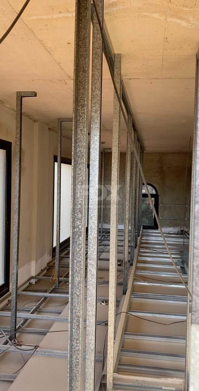 Commercial Building for Sale: 180-Seat Restaurant, three Bed Apartment & Boutique Hotel Potential