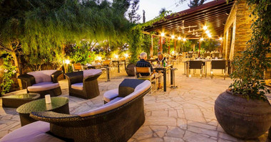 Commercial Building for Sale: 180-Seat Restaurant, three Bed Apartment & Boutique Hotel Potential