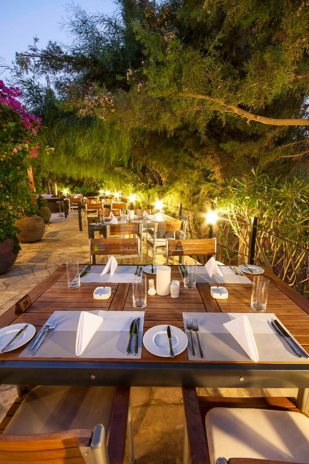 Commercial Building for Sale: 180-Seat Restaurant, three Bed Apartment & Boutique Hotel Potential