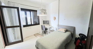 Three Bedroom Fully Furnished Universal Apartment For Sale