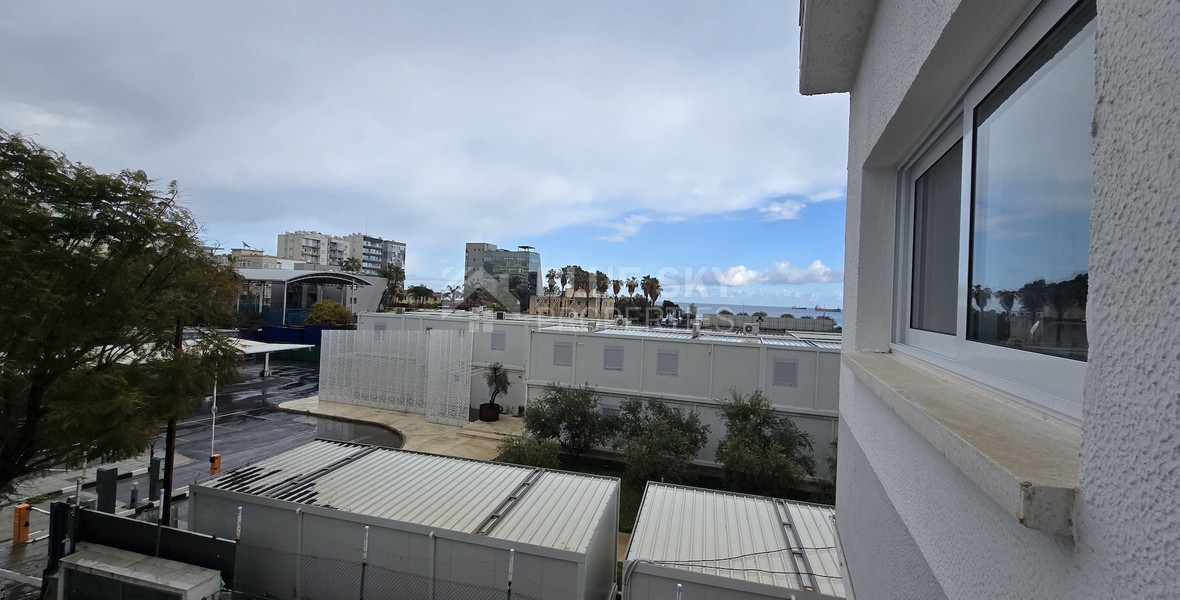 Apartment for Rent – Renovated 2-Bedroom in Neapoli