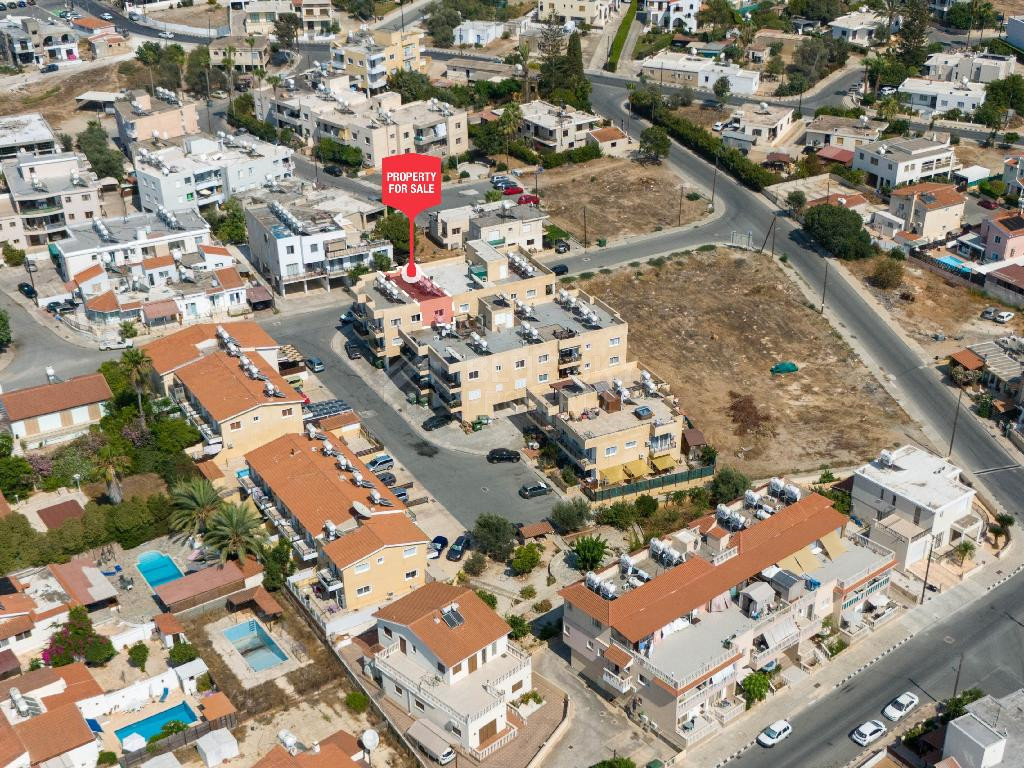 One Bedroom Apartment for Sale in Chloraka ,  Prime Location Near Beach & Amenities - with separate title deed