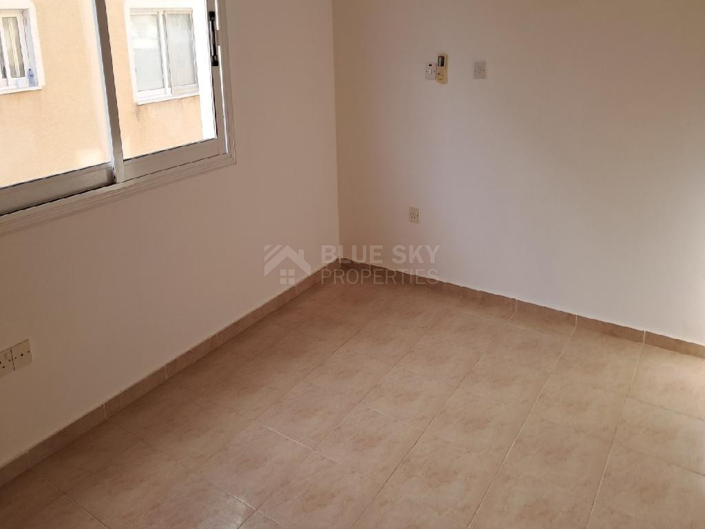 One Bedroom Apartment for Sale in Chloraka ,  Prime Location Near Beach & Amenities - with separate title deed