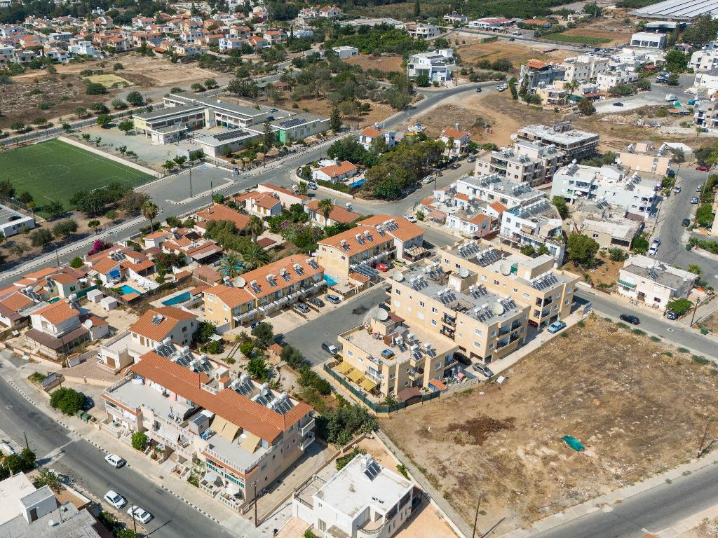 One Bedroom Apartment for Sale in Chloraka ,  Prime Location Near Beach & Amenities - with separate title deed