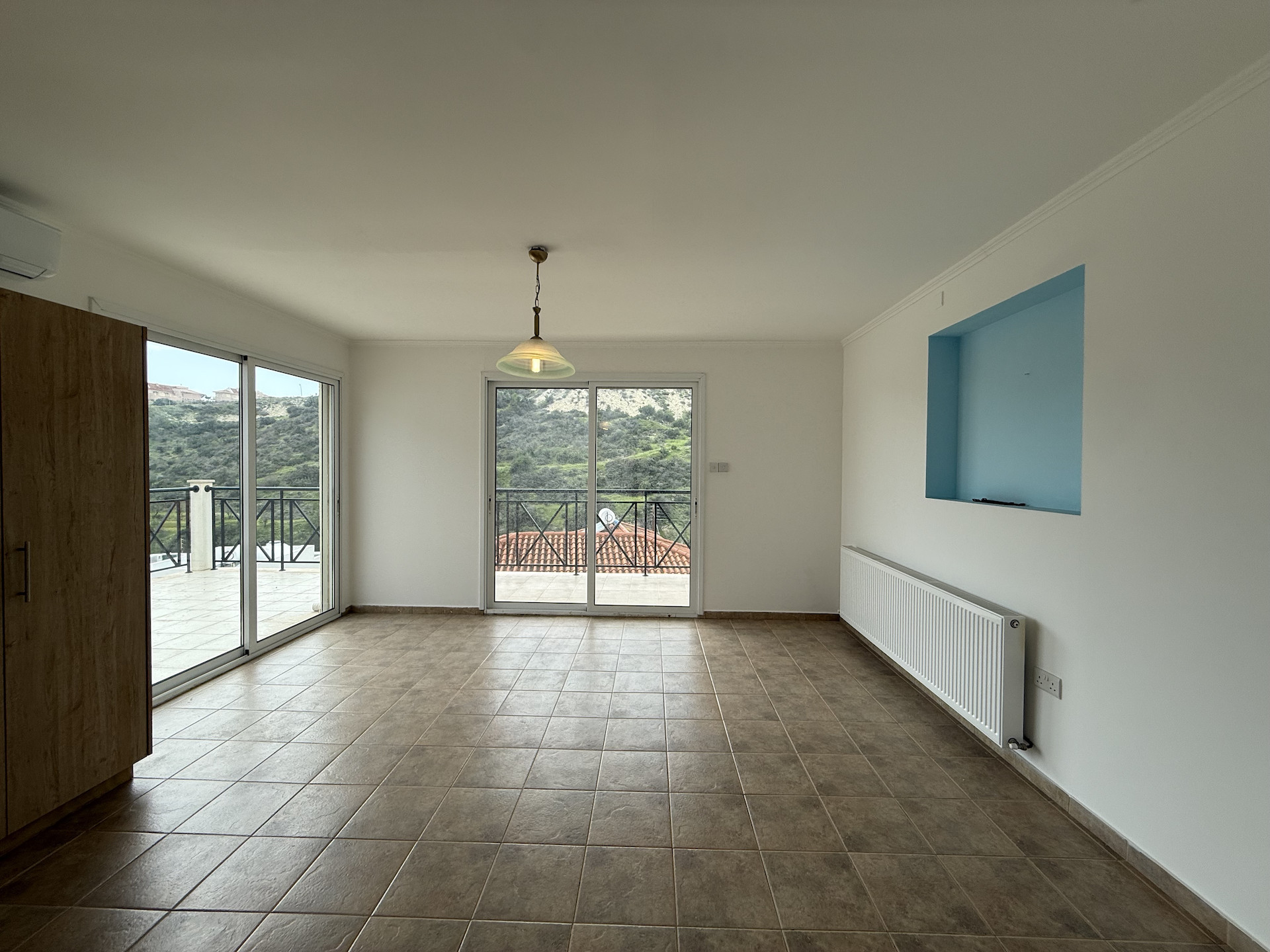 4 bedroom house 190 m² in Agios Tychonas, Cyprus