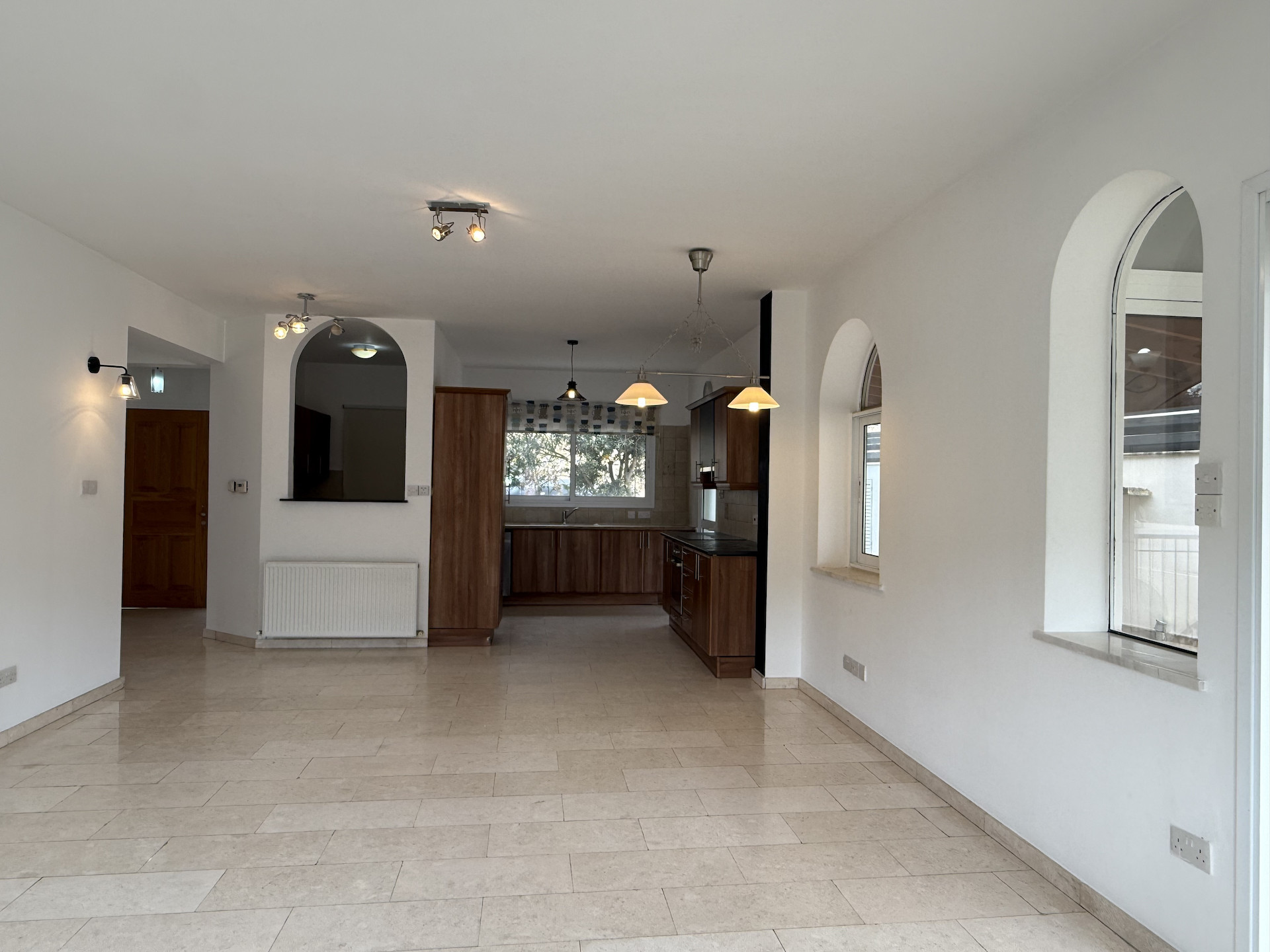 4 bedroom house 190 m² in Agios Tychonas, Cyprus