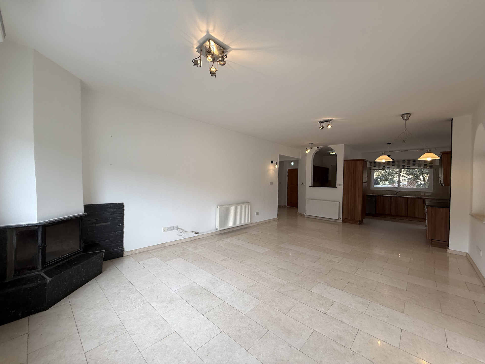 4 bedroom house 190 m² in Agios Tychonas, Cyprus