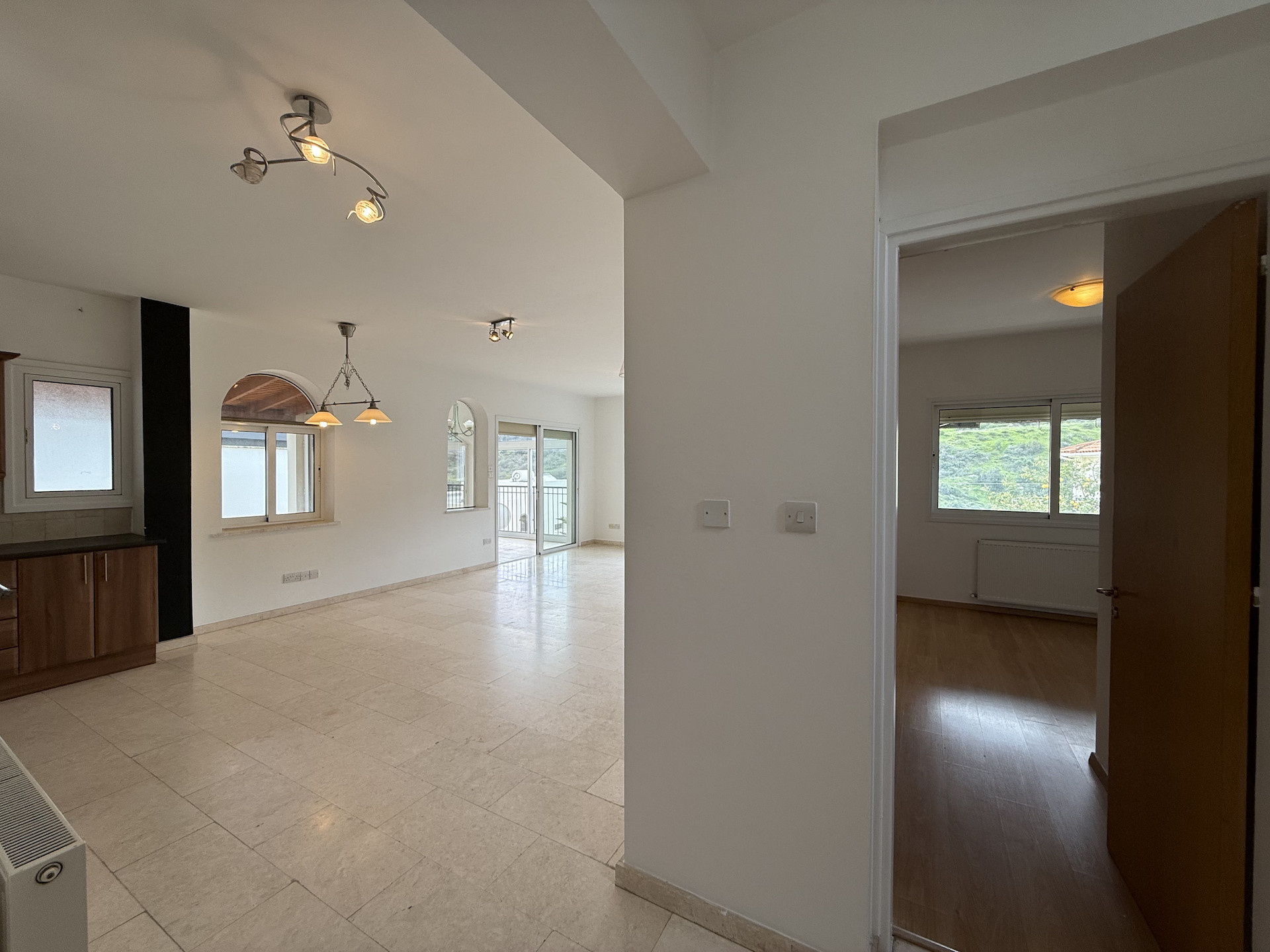 4 bedroom house 190 m² in Agios Tychonas, Cyprus