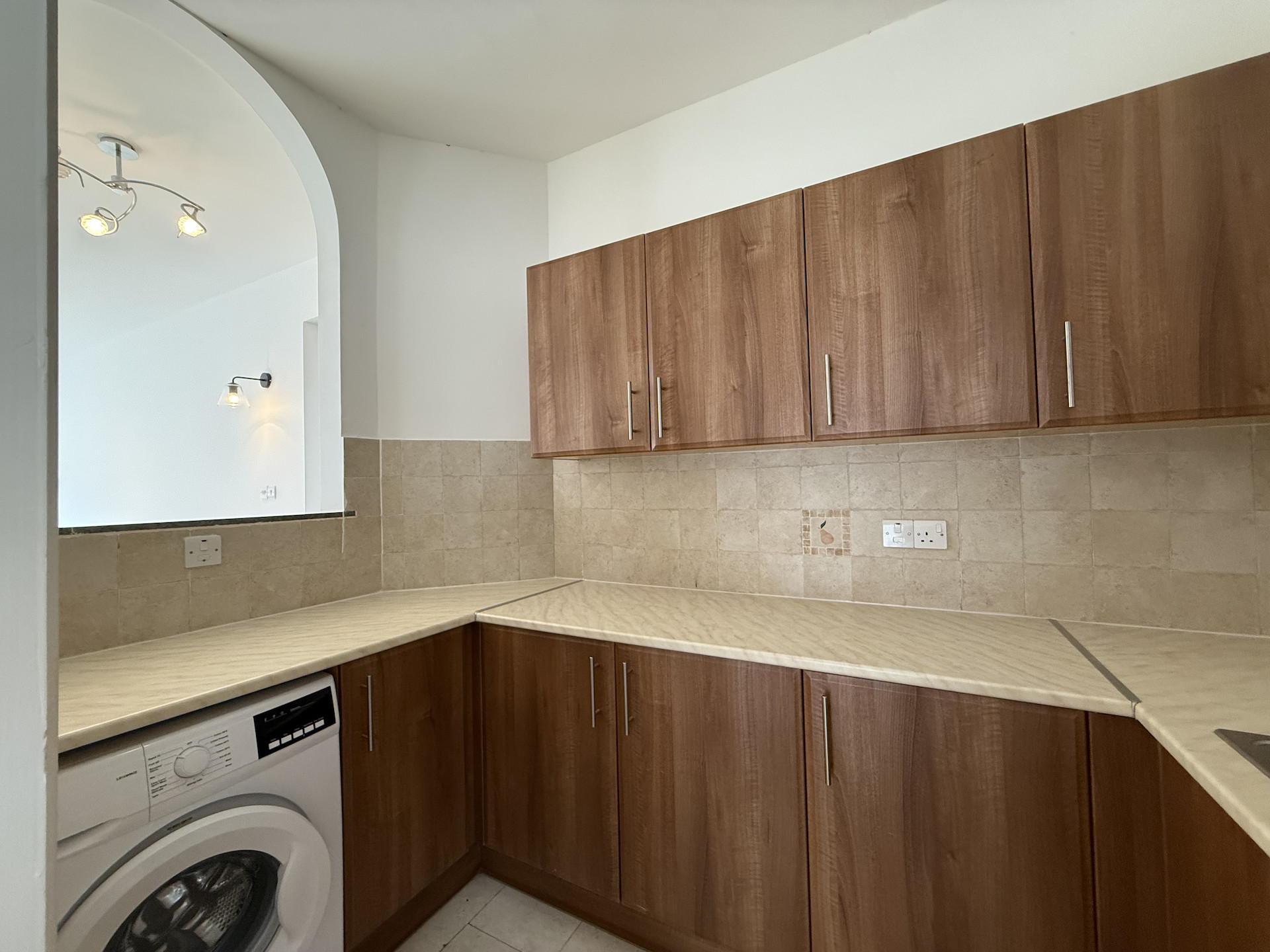 4 bedroom house 190 m² in Agios Tychonas, Cyprus