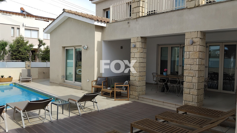 Commercial properties 380 m² for rent in Universal, Paphos, Cyprus