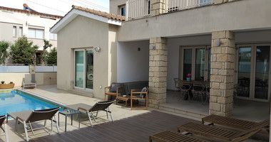 Spacious Six Bedroom House with Pool in Universal Paphos, for rent