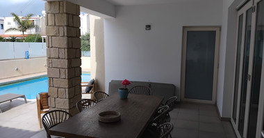 Spacious Six Bedroom House with Pool in Universal Paphos, for rent