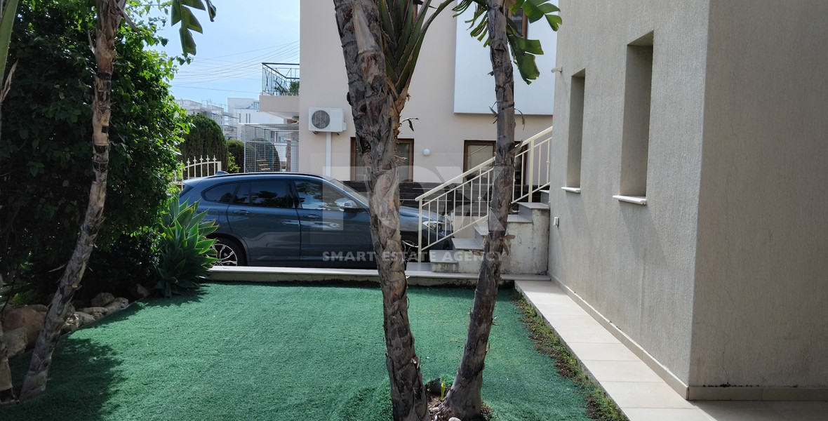 Spacious Six Bedroom House with Pool in Universal Paphos, for rent