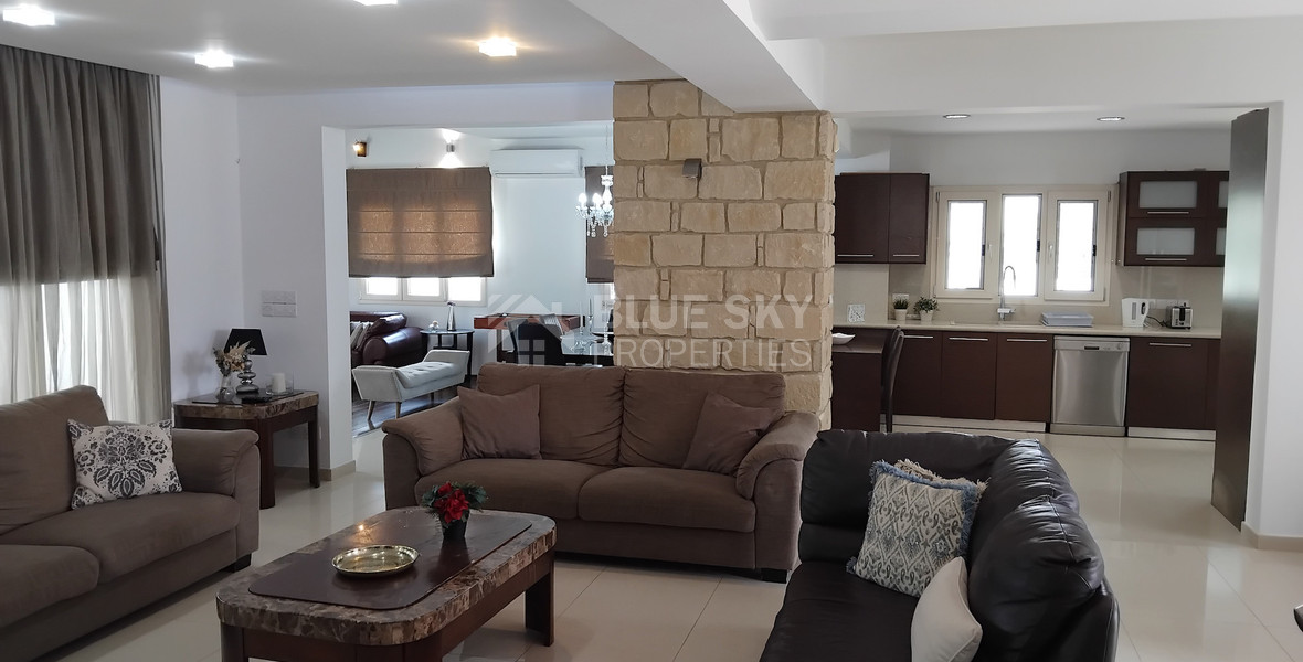 Spacious Six Bedroom House with Pool in Universal Paphos, for rent