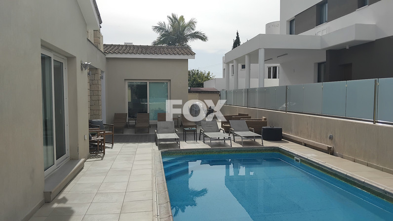 Commercial properties 380 m² for rent in Universal, Paphos, Cyprus