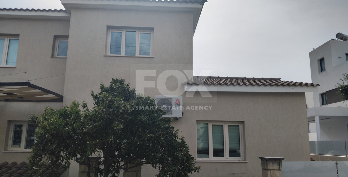 Spacious Six Bedroom House with Pool in Universal Paphos, for rent