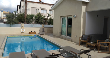 Spacious Six Bedroom House with Pool in Universal Paphos, for rent