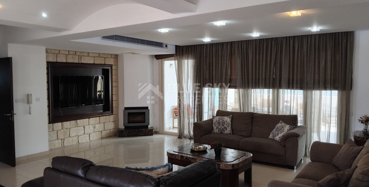 Spacious Six Bedroom House with Pool in Universal Paphos, for rent