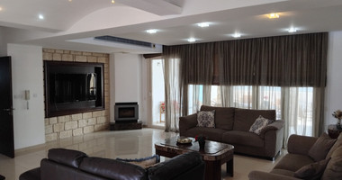 Spacious Six Bedroom House with Pool in Universal Paphos, for rent