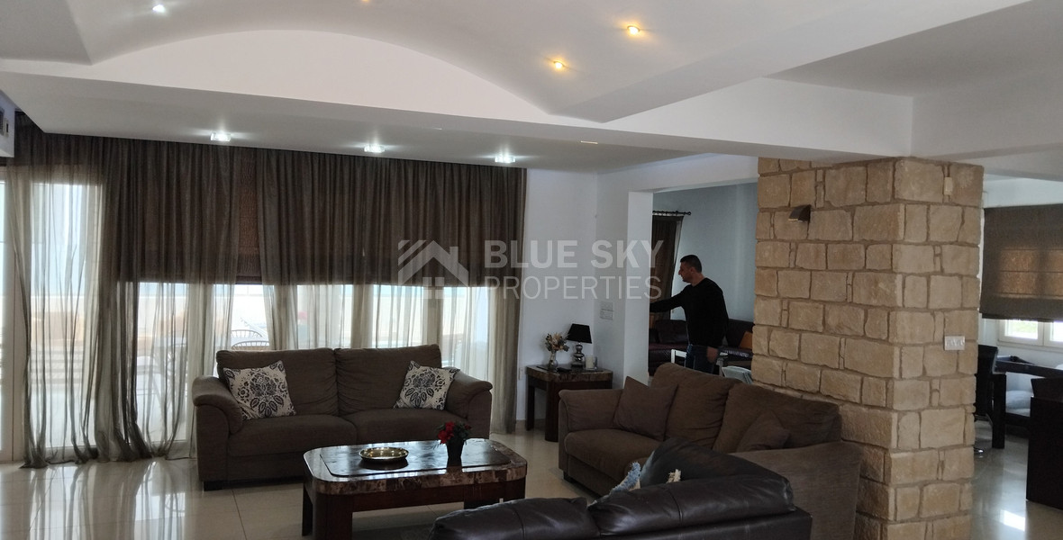Spacious Six Bedroom House with Pool in Universal Paphos, for rent